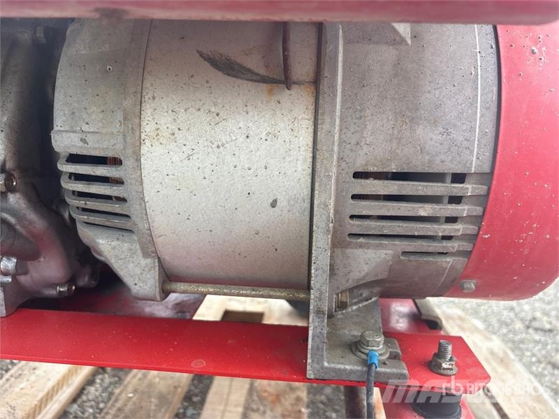MultiQuip GDP-5HA 4 kW Portable Generator Set Citi ģeneratori