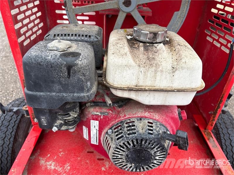 MultiQuip MC64PH8HBC1 Portable Concrete Mixer Betonmischer
