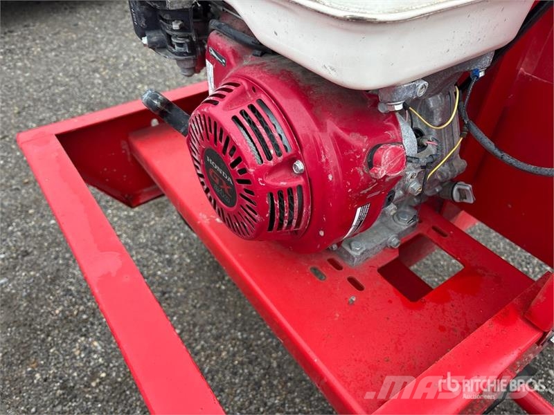 MultiQuip MC94PH8 Betonmischer