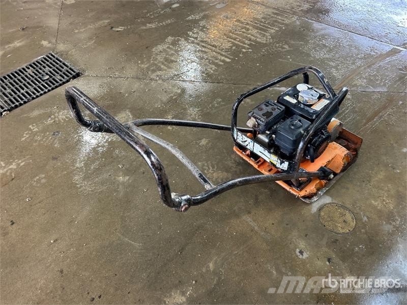 MultiQuip MVC88VGH Vibratory Plate Compactor دكاكات أفقية
