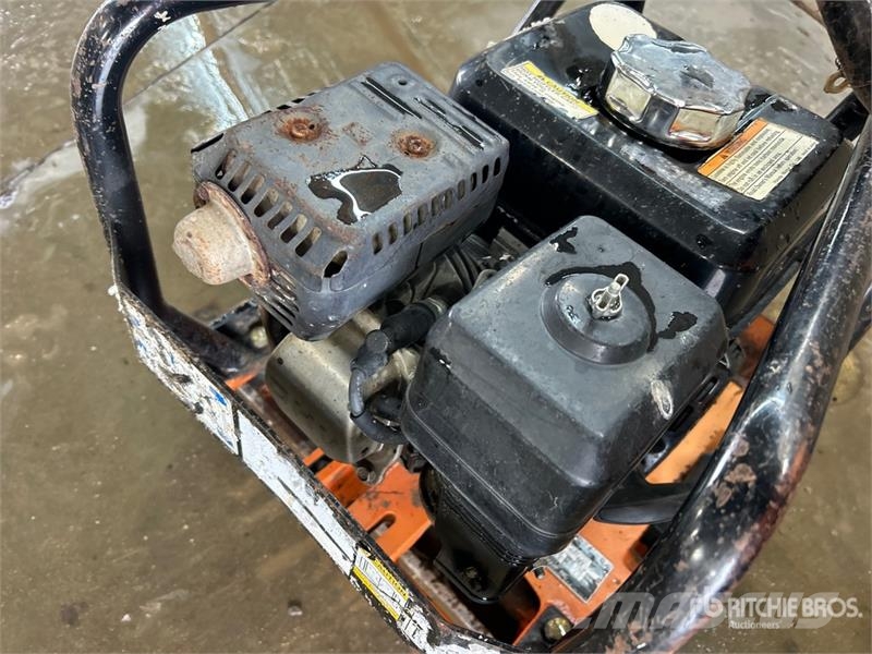 MultiQuip MVC88VGH Vibratory Plate Compactor دكاكات أفقية