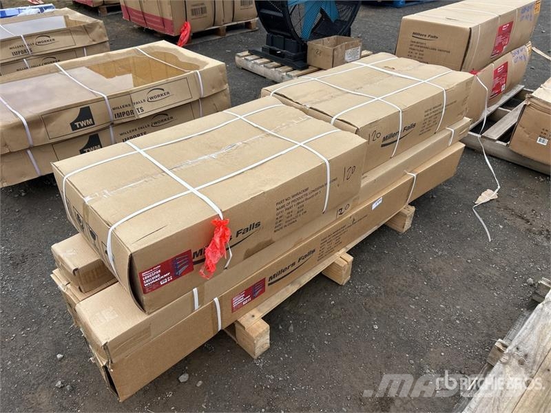 MultiQuip of (2) Multiquip WHRACKMF 2 M Shelving (Unused) Andre komponenter