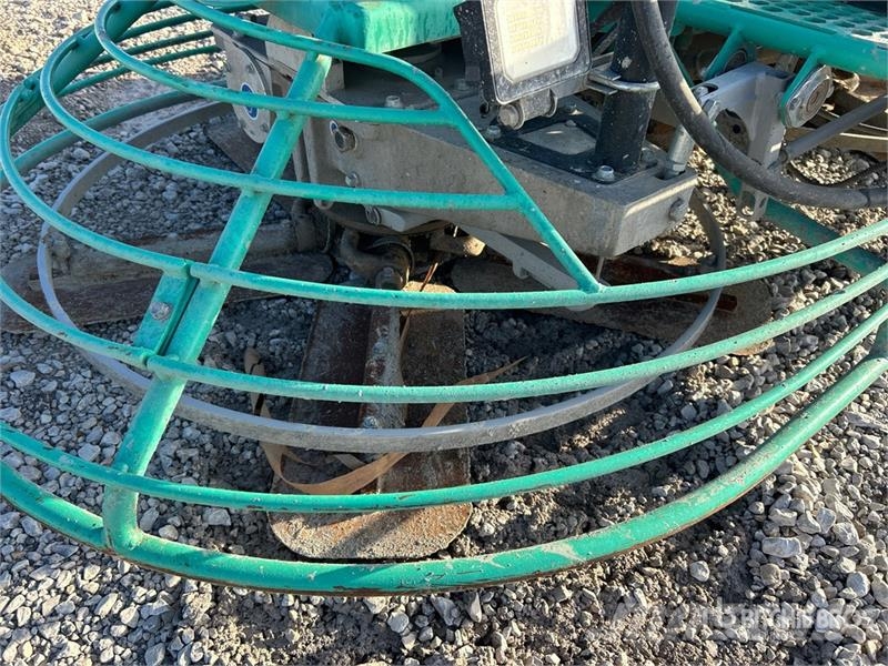 MultiQuip Ride-On Ride-On Power Trowel Lžíce
