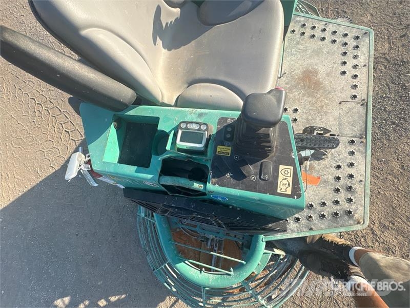 MultiQuip STX6H Ride-On Power Trowel Tasandajad