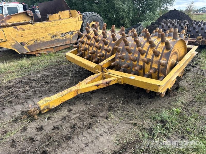 MWABC Dual Drum Pull Behind Compactor Rulli trainati vibranti