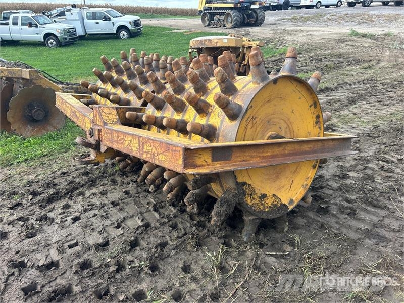 MWABC Dual Drum Pull Behind Compactor Rulli trainati vibranti
