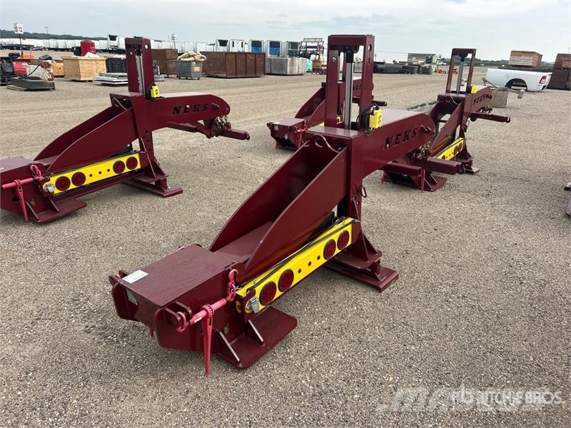  Neks Fifth Wheel Wrecker Attachment (Unused) Ostale kargo komponente