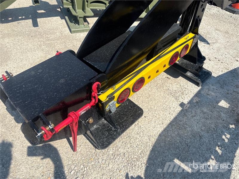 Neks Hydraulic Fifth Wheel Wrecker Attachment Ostale kargo komponente