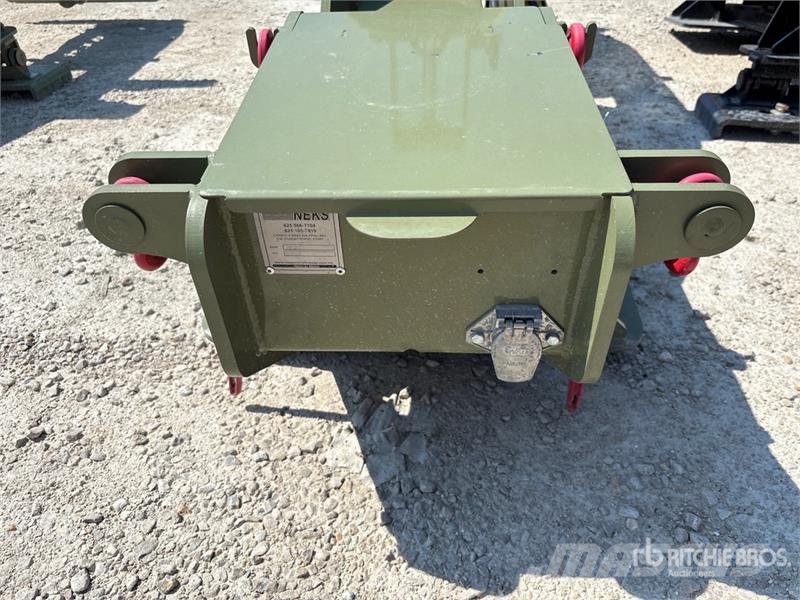 Neks Hydraulic Fifth Wheel Wrecker Attachment Ostale kargo komponente