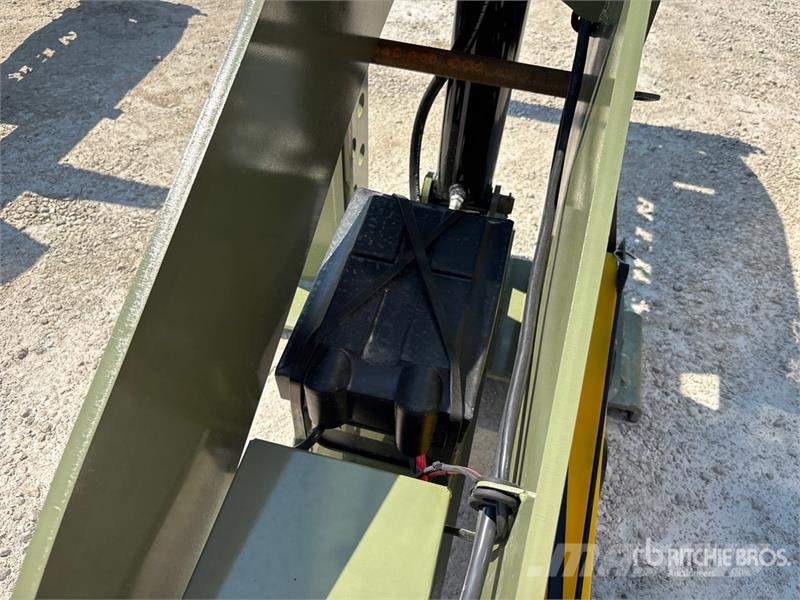 Neks Hydraulic Fifth Wheel Wrecker Attachment Ostale kargo komponente