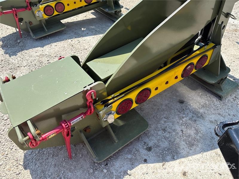 Neks Hydraulic Fifth Wheel Wrecker Attachment Ostale kargo komponente