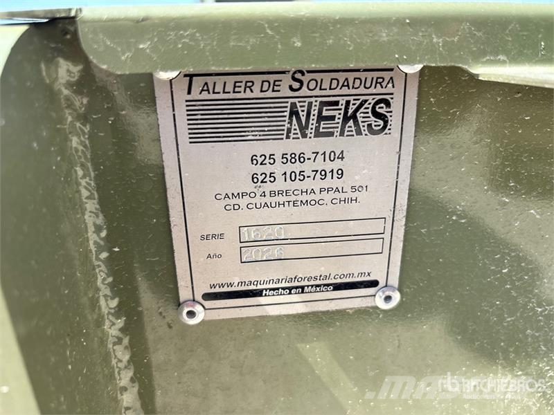 Neks Hydraulic Fifth Wheel Wrecker Attachment Ostale kargo komponente
