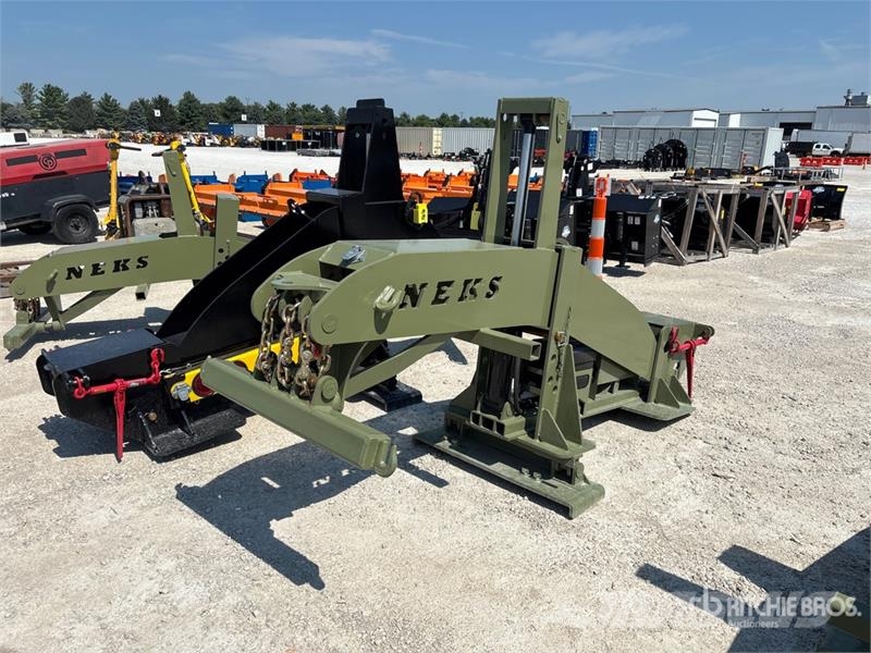 Neks Hydraulic Fifth Wheel Wrecker Attachment Ostale kargo komponente