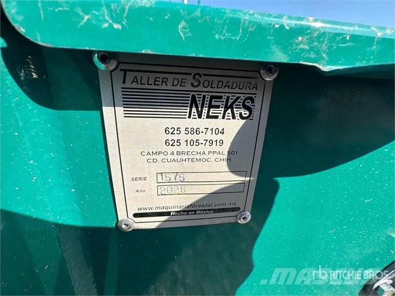 Neks Hydraulic Fifth Wheel Wrecker Attachment Ostale kargo komponente