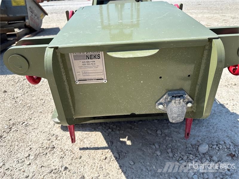 Neks Hydraulic Fifth Wheel Wrecker Attachment Ostale kargo komponente