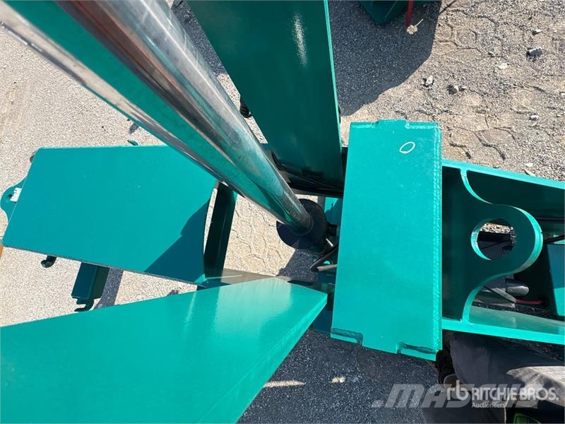 Neks Hydraulic Fifth Wheel Wrecker Attachment Ostale kargo komponente