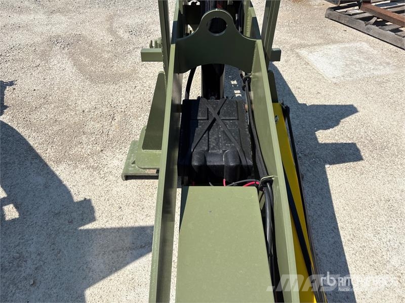 Neks Hydraulic Fifth Wheel Wrecker Attachment Ostale kargo komponente