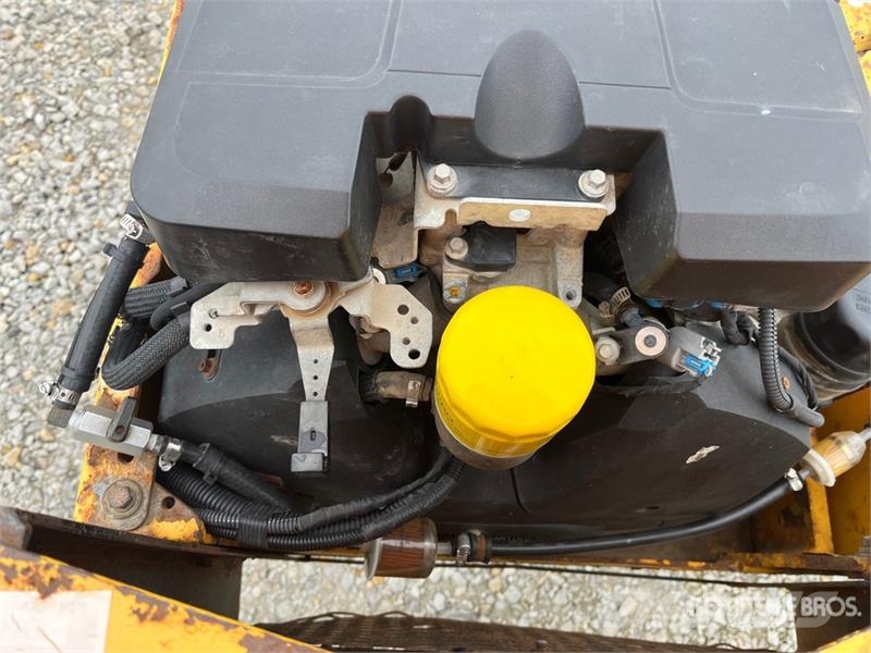 Nelson TL2550 Hydraulic Hydraulic Tracked Machine - Fits  Kiti naudoti statybos komponentai