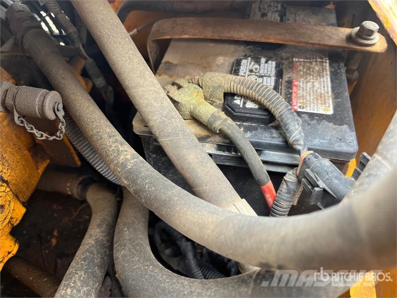 Nelson TL2550 Hydraulic Hydraulic Tracked Machine - Fits  Kiti naudoti statybos komponentai