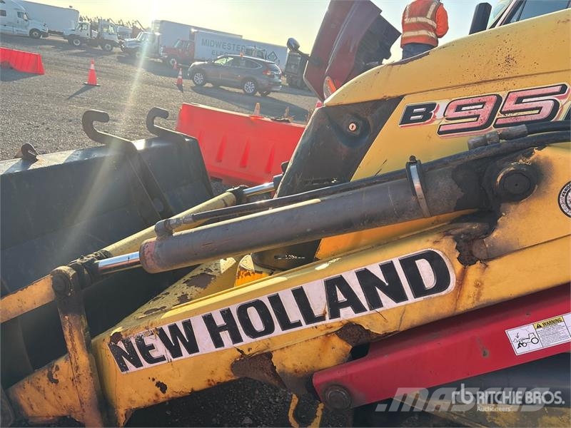 New Holland B95B Backhoe