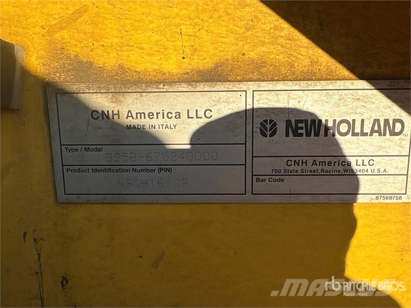 New Holland B95B Backhoe