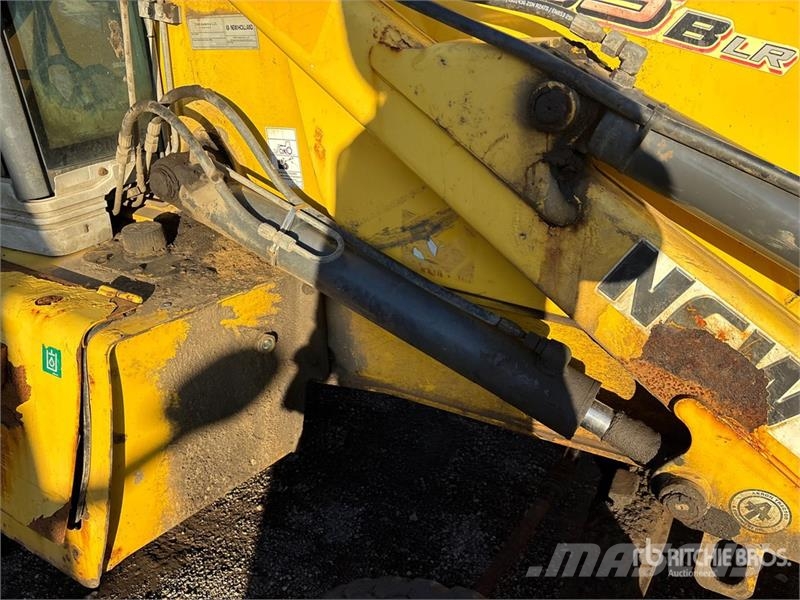 New Holland B95B Backhoe
