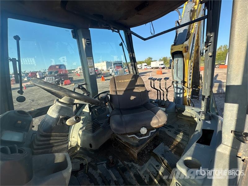 New Holland B95B Backhoe