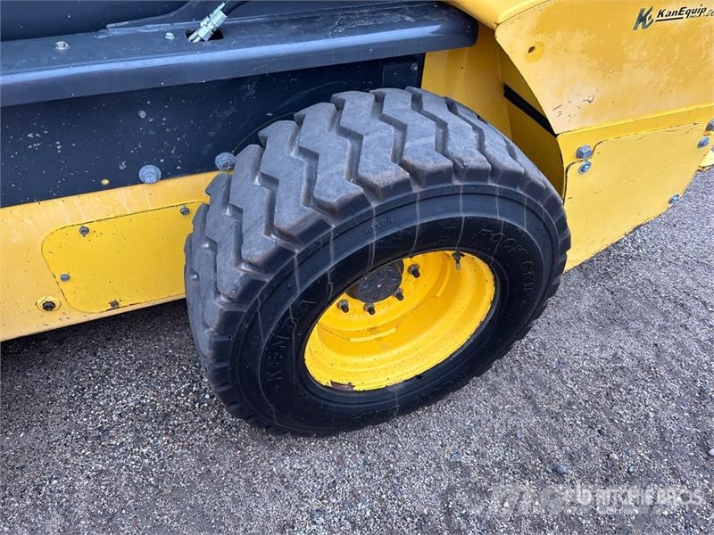 New Holland L223 Ładowarki burtowe