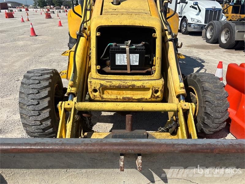 New Holland LB75.B 4x4 Landscape Loader Kolesové nakladače