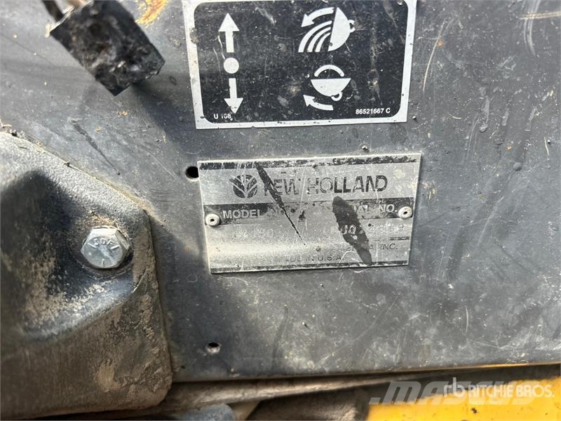 New Holland LS180 Skid steer mini nakladalci