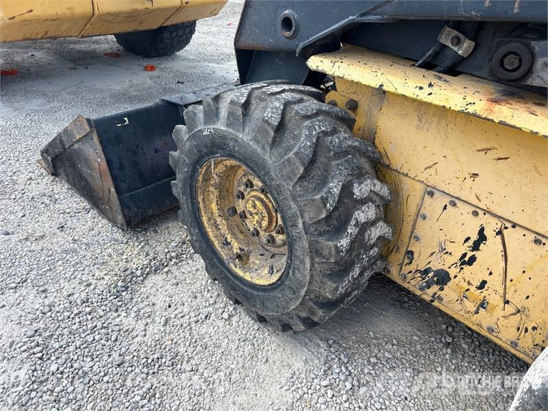 New Holland LS180 Skid steer mini nakladalci