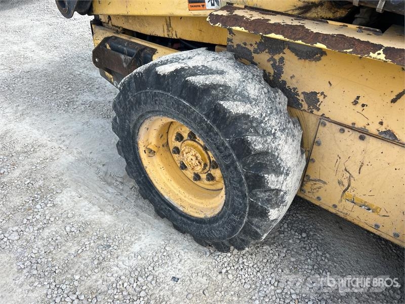 New Holland LS180 Skid steer mini nakladalci