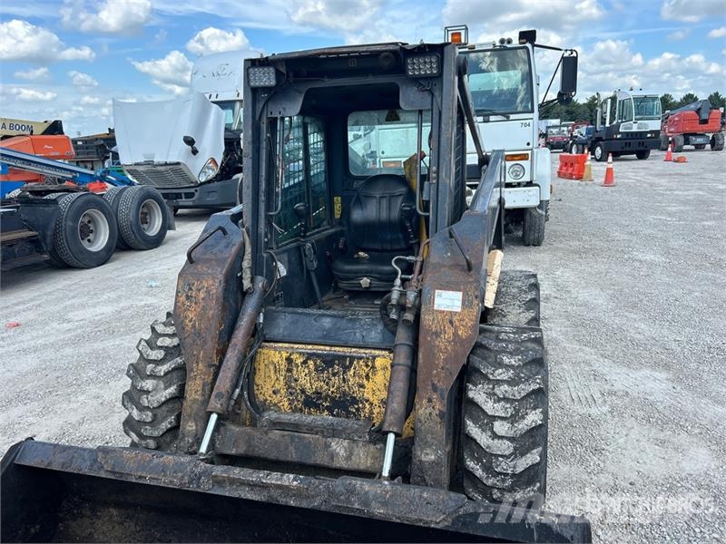 New Holland LS180 Skid steer mini nakladalci