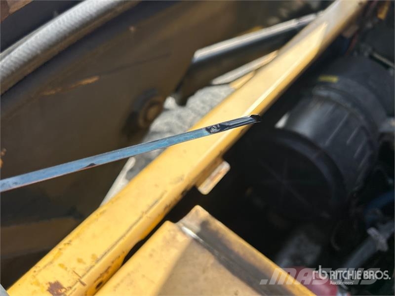 New Holland LS180 Skid steer mini nakladalci