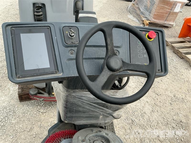 Nilfisk Liberty SC60 Ride-On Electric Floor Scrubber Andre Landbrukshengere