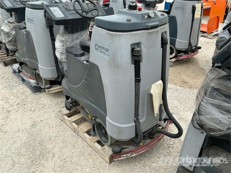 Nilfisk Liberty SC60 Ride-On Electric Floor Scrubber Andre Landbrukshengere