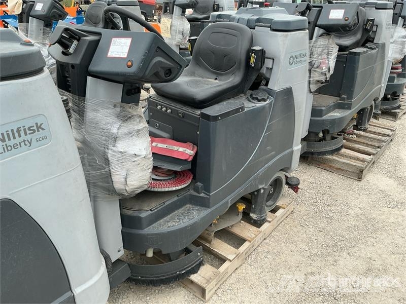 Nilfisk Liberty SC60 Ride-On Electric Floor Scrubber Andre Landbrukshengere