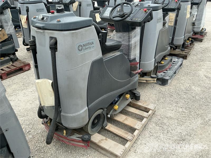 Nilfisk Liberty SC60 Ride-On Electric Floor Scrubber Andre Landbrukshengere