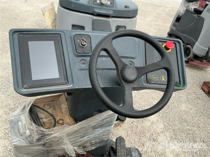Nilfisk Liberty SC60 Ride-On Electric Floor Scrubber Andre Landbrukshengere
