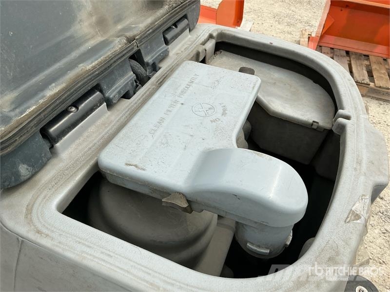 Nilfisk Liberty SC60 Ride-On Electric Floor Scrubber Andre Landbrukshengere