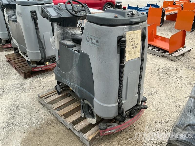 Nilfisk Liberty SC60 Ride-On Electric Floor Scrubber Andre Landbrukshengere