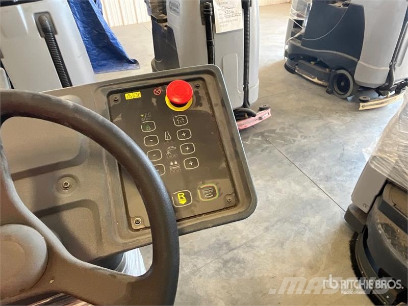 Nilfisk Liberty SC60 X71D Ride-On Electric Floor Scrubber Další přívěsné vozíky