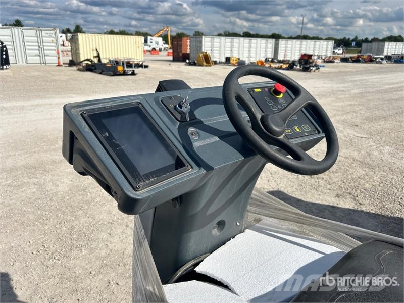 Nilfisk Liberty SC60 X71D Ride-On Electric Floor Scrubber 其他拖车