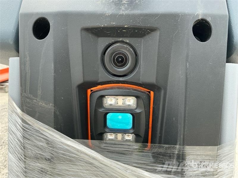 Nilfisk Liberty SC60 X71D Ride-On Electric Floor Scrubber Andre Landbrukshengere