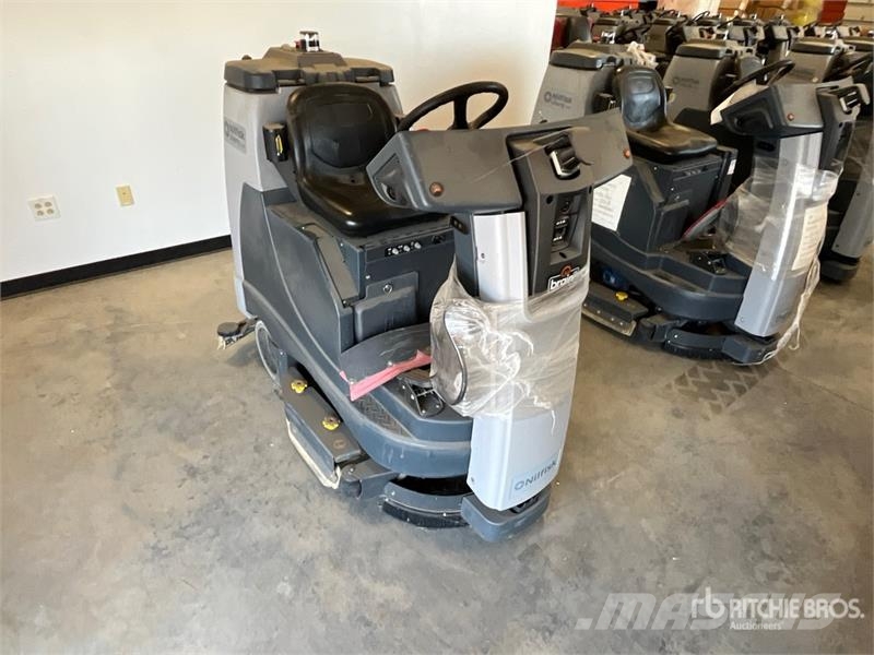 Nilfisk Liberty SC60 X71D Ride-On Electric Floor Scrubber Další přívěsné vozíky