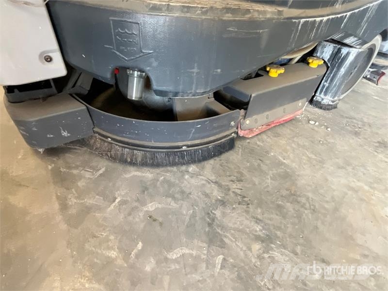 Nilfisk Liberty SC60 X71D Ride-On Electric Floor Scrubber Další přívěsné vozíky