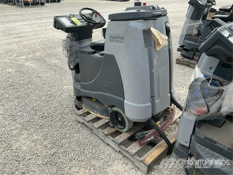 Nilfisk Liberty SC60 X71D Ride-On Electric Floor Scrubber Ostale prikolice