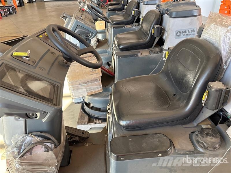 Nilfisk Liberty SC60 X71D Ride-On Electric Floor Scrubber Λοιπές ρυμούλκες