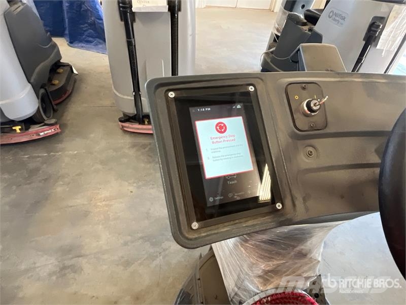 Nilfisk Liberty SC60 X71D Ride-On Electric Floor Scrubber Další přívěsné vozíky