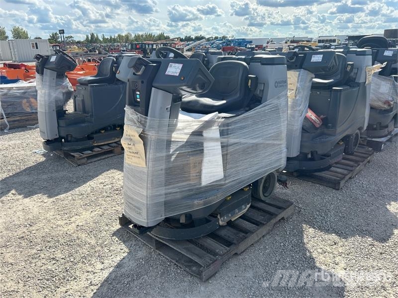 Nilfisk Liberty SC60 X71D Ride-On Electric Floor Scrubber 其他拖车